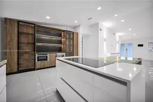 13284 SW 39th St, Miami, FL 33175 - Photo 13