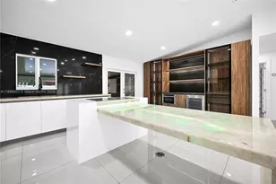 13284 SW 39th St, Miami, FL 33175 - Photo 11