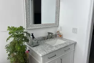 18247 NW 88th Pl, Hialeah, FL 33018 - Photo 23