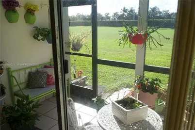 9820 S Hollybrook Lake Dr #106, Pembroke Pines, FL 33025 - Photo 17