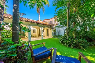 6065 Pine Tree Dr, Miami Beach, FL 33140 - Photo 5