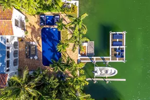 6065 Pine Tree Dr, Miami Beach, FL 33140 - Photo 39