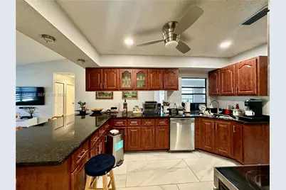 9631 NW 42nd Ct, Sunrise, FL 33351 - Photo 15