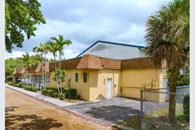 3740 W Broward Blvd, Plantation, FL 33312 - Photo 9