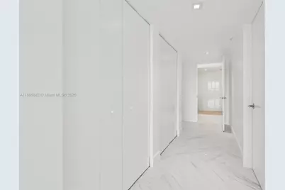 330 Sunny Isles Blvd #5-907, Sunny Isles Beach, FL 33160 - Photo 23