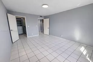 8005 Lake Dr, Doral, FL 33166 - Photo 13