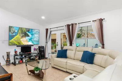 16310 SW 144th Ave, Miami, FL 33177 - Photo 15