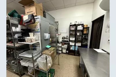 10728 NW 74th St Restaurant, Doral, FL 33178 - Photo 11