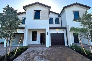 229 SW 159th Way, Pembroke Pines, FL 33027 - Photo 1