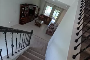 2647 E Lake Point Dr, Kissimmee, FL 34744 - Photo 33