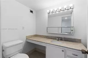 2780 NE 183rd St, Aventura, FL 33160 - Photo 29
