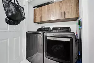 3530 Mystic Pointe Dr, Aventura, FL 33180 - Photo 27