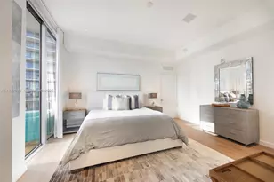 801 South Pointe Dr, Miami Beach, FL 33139 - Photo 27