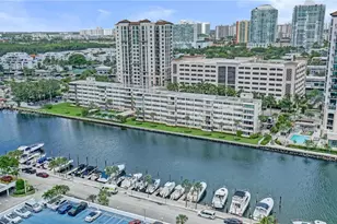 100 Bayview Dr, Sunny Isles Beach, FL 33160 - Photo 3
