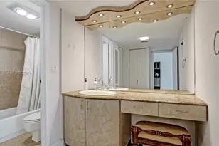 100 Bayview Dr, Sunny Isles Beach, FL 33160 - Photo 33