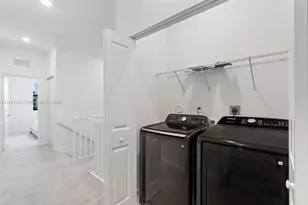 541 NW 204th St, Miami Gardens, FL 33169 - Photo 11