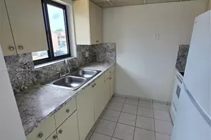 15425 SW 80th St, Miami, FL 33193 - Photo 7
