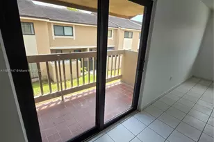 15425 SW 80th St, Miami, FL 33193 - Photo 3