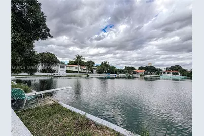 425 NE 103rd St #425, Miami Shores, FL 33138 - Photo 11