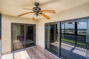 2200 S Cypress Bend Dr, Pompano Beach, FL 33069 - Photo 37