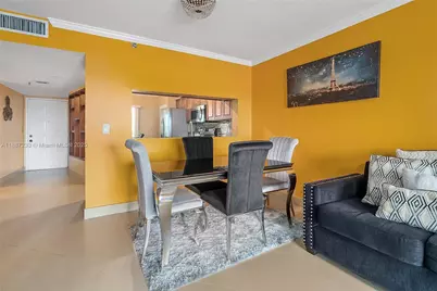 2200 S Cypress Bend Dr #804, Pompano Beach, FL 33069 - Photo 9