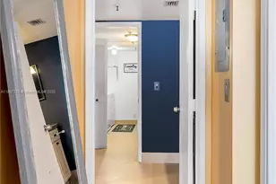 2200 S Cypress Bend Dr, Pompano Beach, FL 33069 - Photo 29