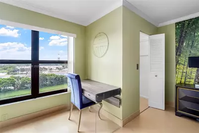 2200 S Cypress Bend Dr #804, Pompano Beach, FL 33069 - Photo 21