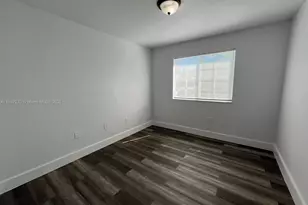 655 SW 111th Way, Pembroke Pines, FL 33025 - Photo 17