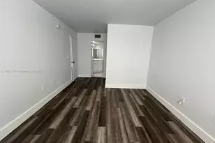 655 SW 111th Way, Pembroke Pines, FL 33025 - Photo 11