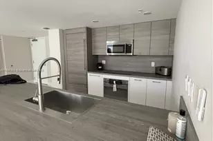 400 Sunny Isles Blvd, Sunny Isles Beach, FL 33160 - Photo 3