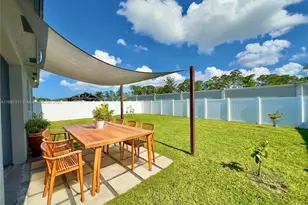 7879 NW Greenbank Cir, Port Saint Lucie, FL 34987 - Photo 21
