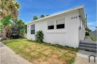 1030 N 18th St, West Palm Beach, FL 33407 - Photo 1