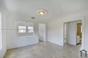 1030 N 18th St, West Palm Beach, FL 33407 - Photo 5