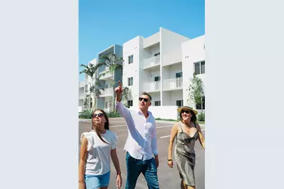 610 NE 2nd St #305, Dania Beach, FL 33004 - Photo 7