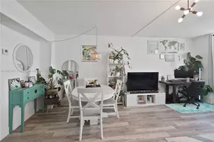 801 Brickell Bay Dr, Miami, FL 33131 - Photo 3