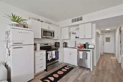 801 Brickell Bay Dr #1569, Miami, FL 33131 - Photo 7