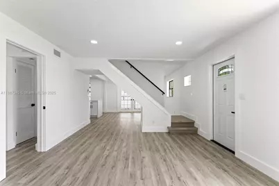 11301 SW 177th St, Miami, FL 33157 - Photo 7