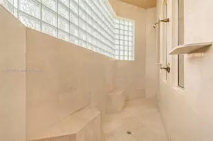 3250 W Stonebrook Cir, Davie, FL 33330 - Photo 43