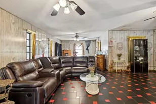 469 NW 69th St, Miami, FL 33150 - Photo 11