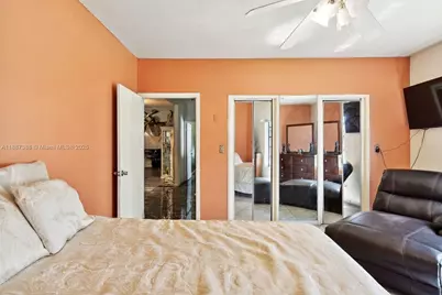 469 NW 69th St, Miami, FL 33150 - Photo 19