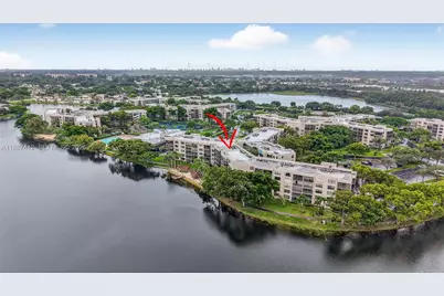 1100 Colony Point Cir #205, Pembroke Pines, FL 33026 - Photo 71