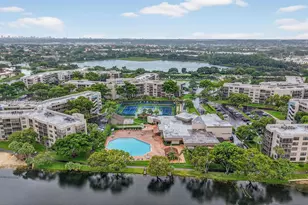 1100 Colony Point Cir, Pembroke Pines, FL 33026 - Photo 69