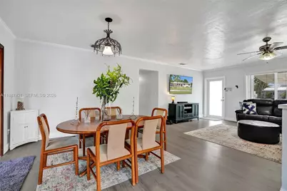 9021 SW 197th St, Cutler Bay, FL 33157 - Photo 7