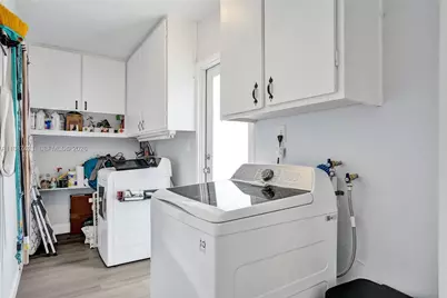 9021 SW 197th St, Cutler Bay, FL 33157 - Photo 13