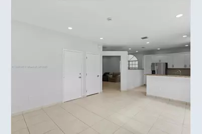 417 NW 87th Ln, Coral Springs, FL 33071 - Photo 19