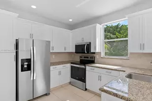 417 NW 87th Ln, Coral Springs, FL 33071 - Photo 21