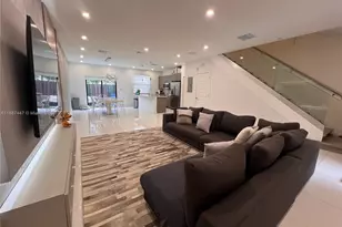 10431 NW 82nd St, Doral, FL 33178 - Photo 3