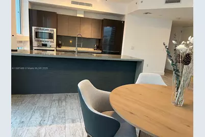 1080 Brickell Ave #2700, Miami, FL 33131 - Photo 3