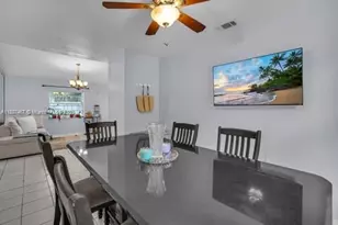 3251 W 70th St, Hialeah, FL 33018 - Photo 7