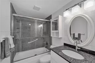 5050 Bayview Dr, Fort Lauderdale, FL 33308 - Photo 9